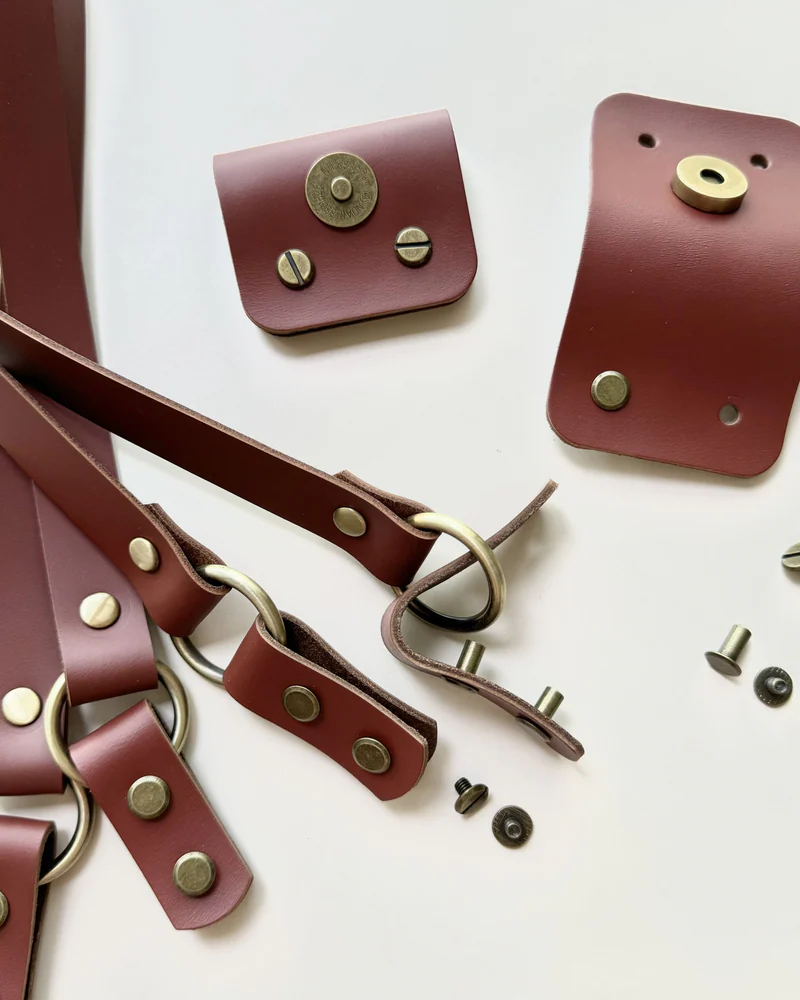 null — Коньячный, темно-рыжий, терракот, латунь