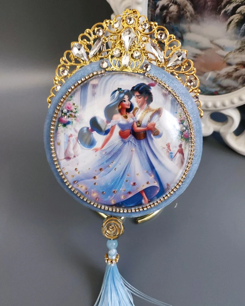 Ёлочная игрушка медальон