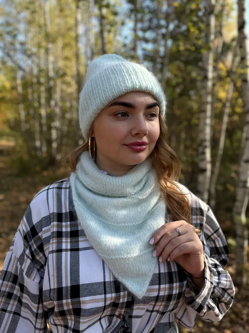 Комплект Шапка с манишкой