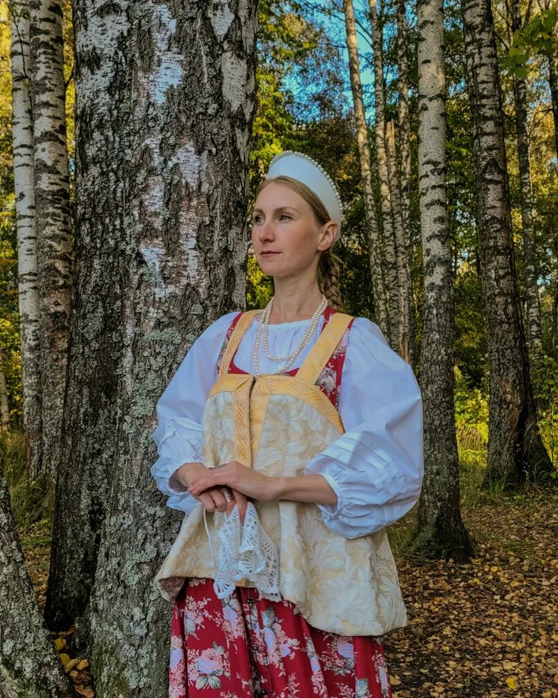 Епанечка русская, золотистая