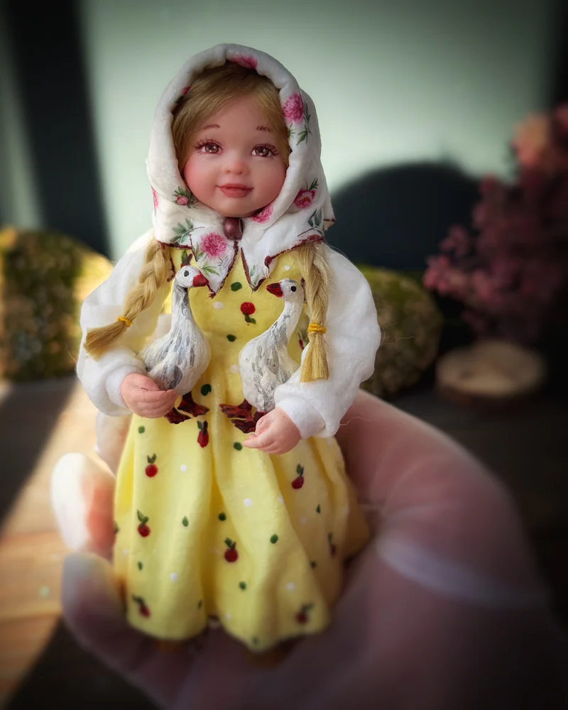 Ватная ёлочная игрушка Маша и гуси