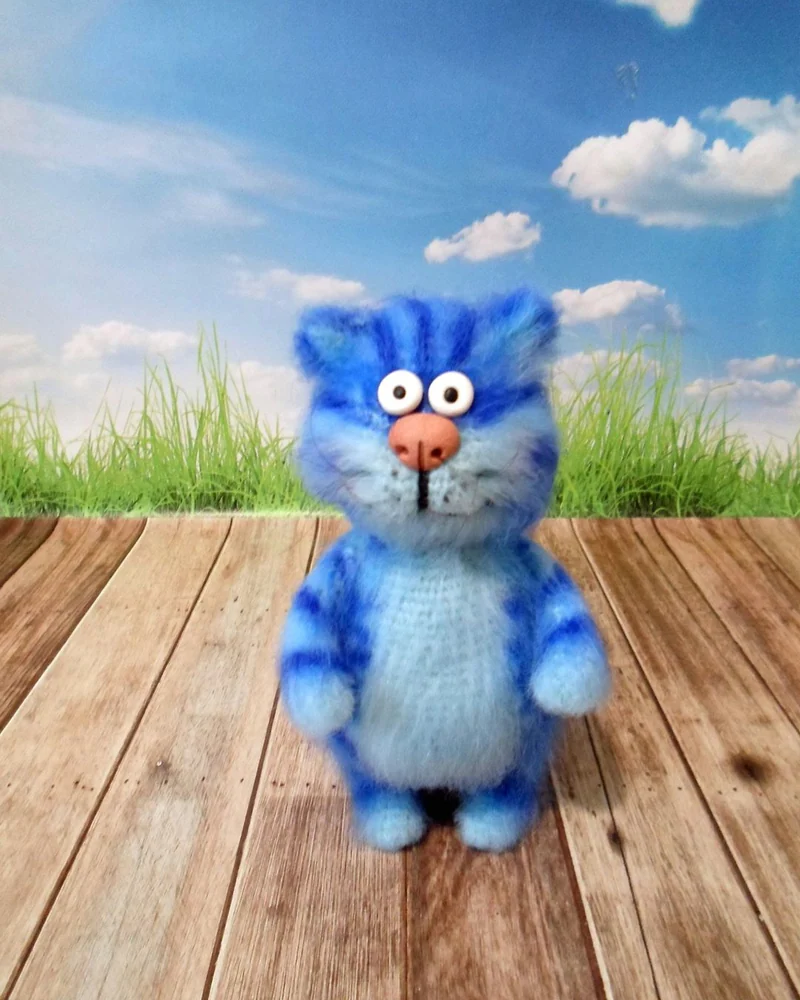 Вязаная игрушка, синий кот счастья