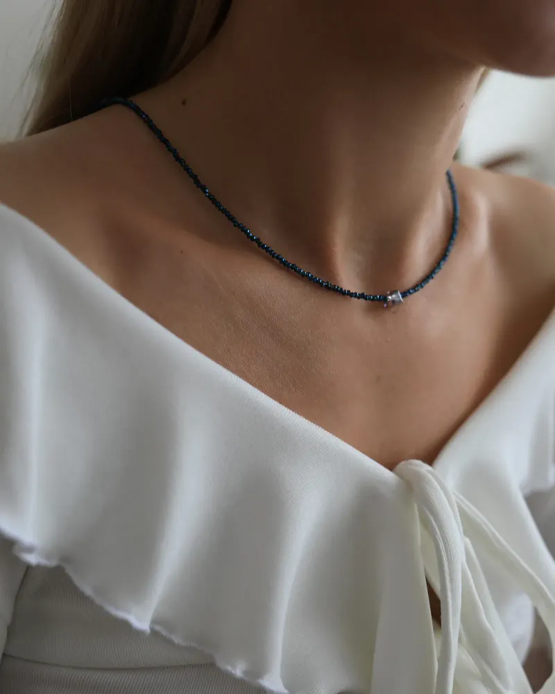 Чокер из ювелирного стекла с кристаллом Swarovski