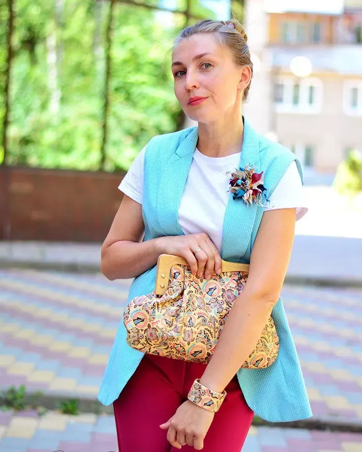 Клатч сумка женский Египетские мотивы из кожи с деревянным замком