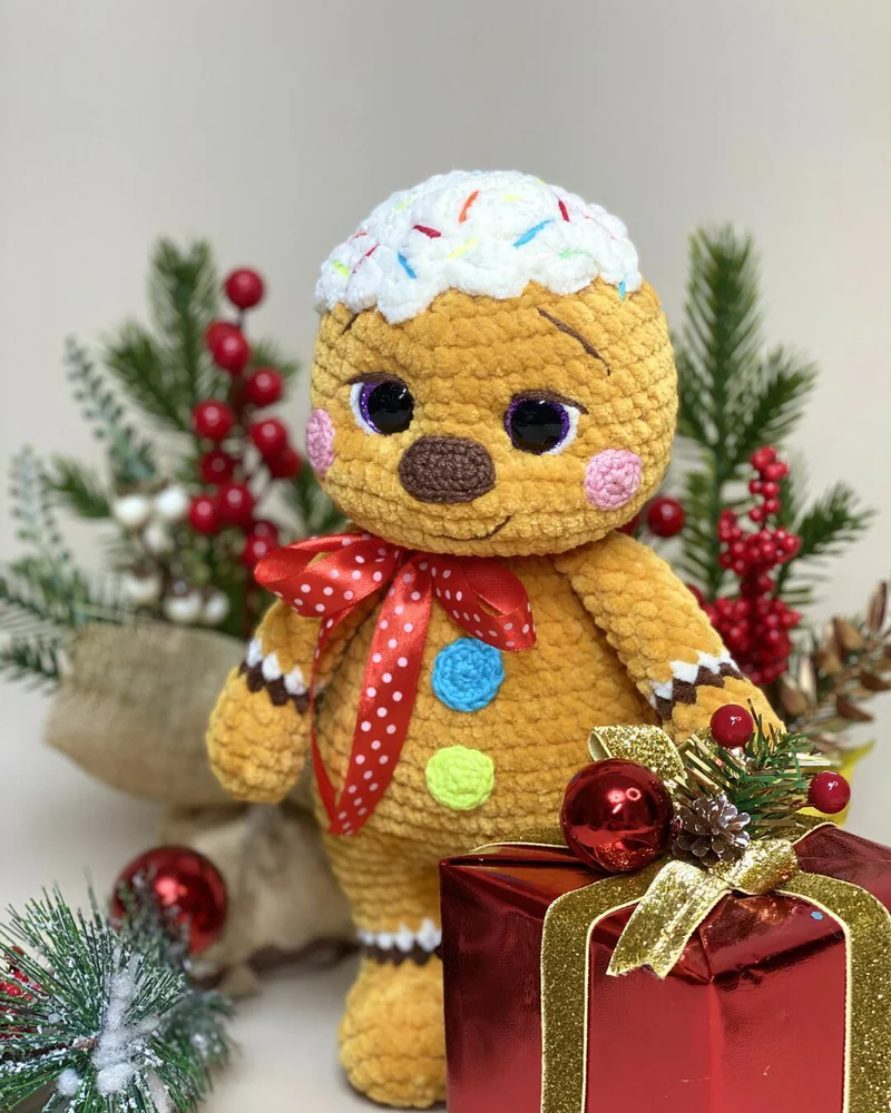 Вязаный пряничный человечек амигуруми
