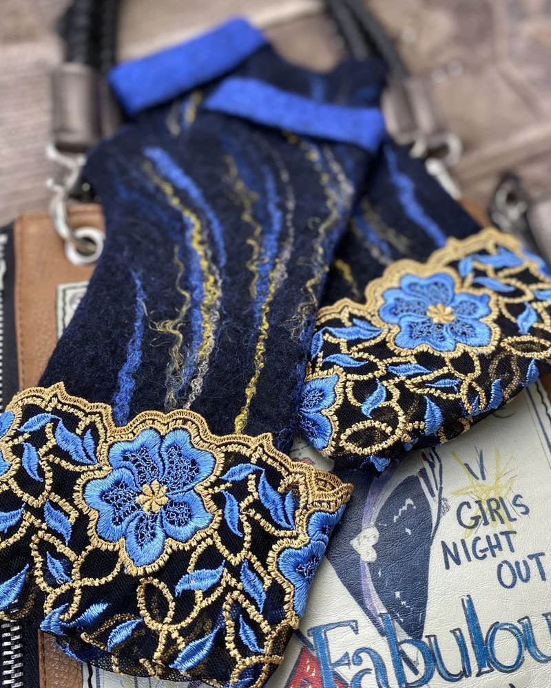 Митенки валяные «Girls night out»