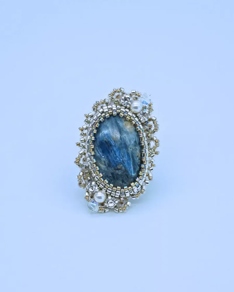 Кольцо с кианитом и Swarovski