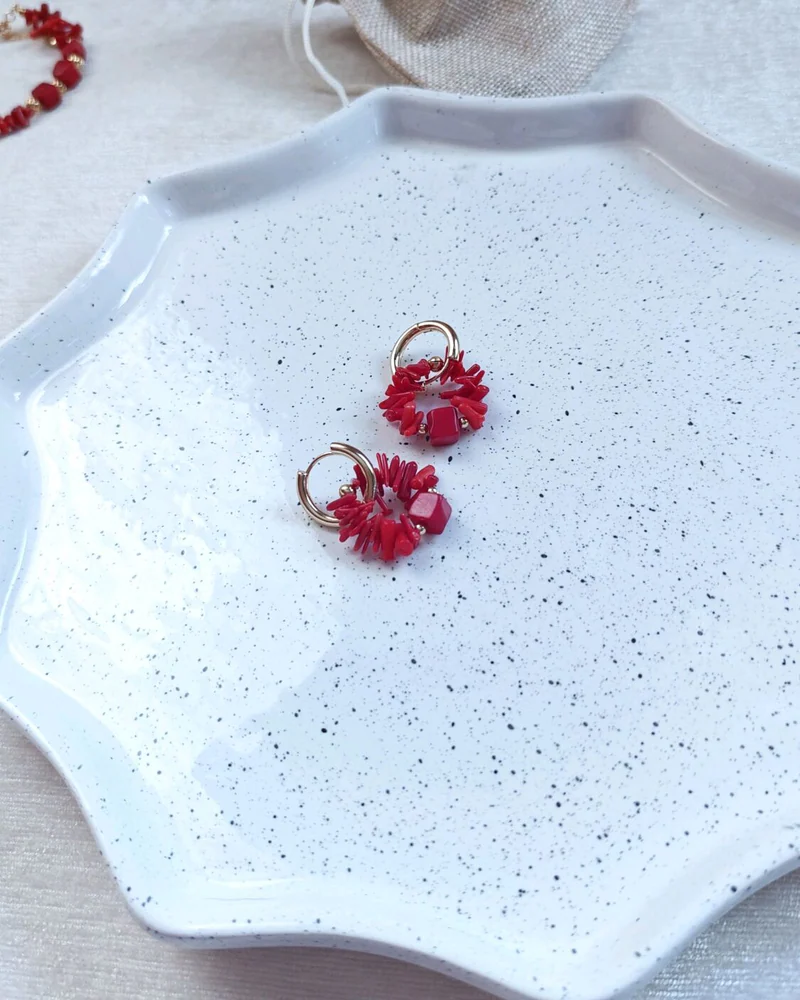Комплект украшений из натурального коралла