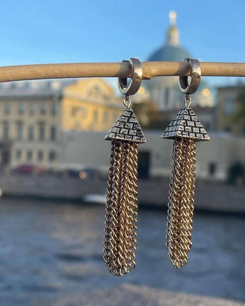 Серьги «Пирамиды»