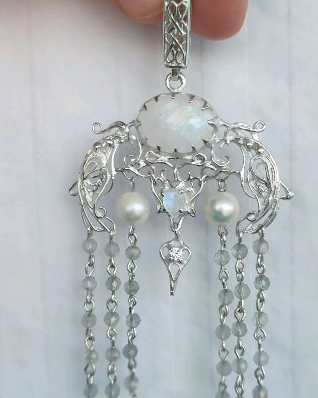 Серьги Лунницы
