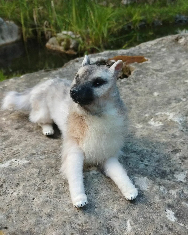 Собака серая, коллекционная игрушка 1:6 — Собака серая, коллекционная игрушка 1:6