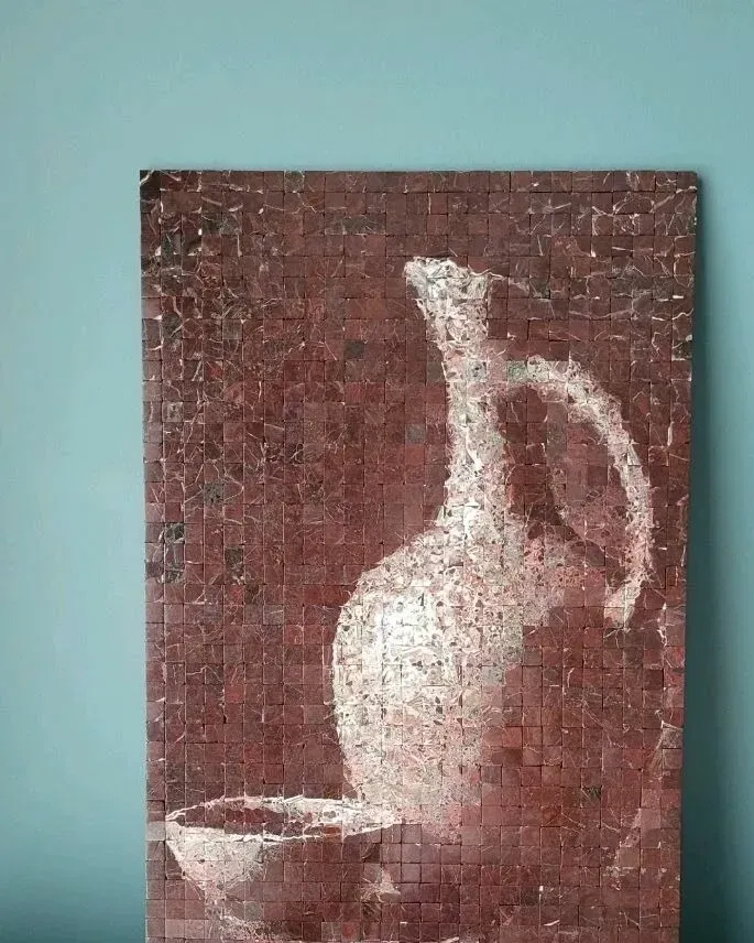 Мозаичное панно «Кувшин» из мрамора Rosso Levanto