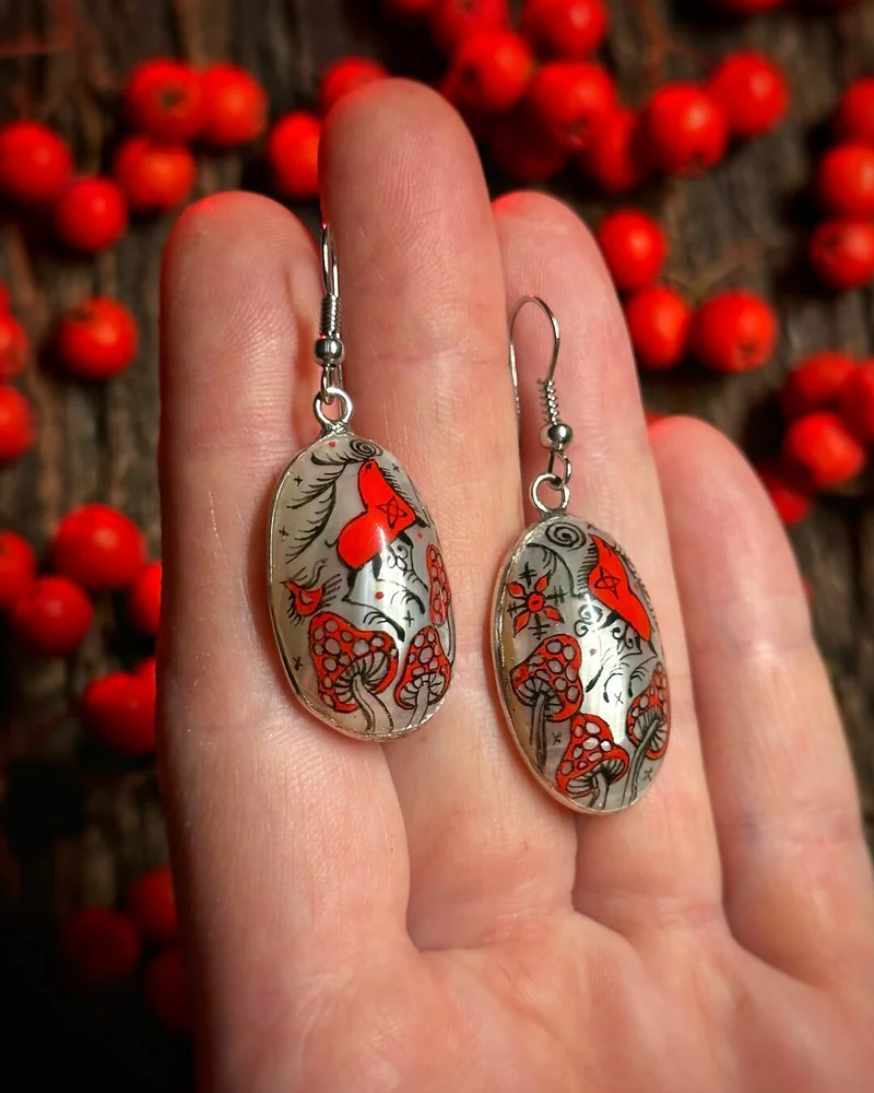 Серьги с росписью «Мухоморные»