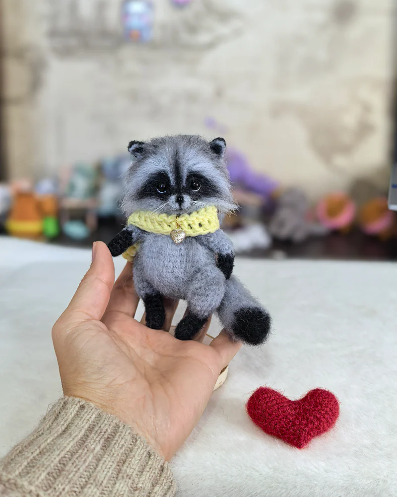 Вязаная игрушка Енот — Енот