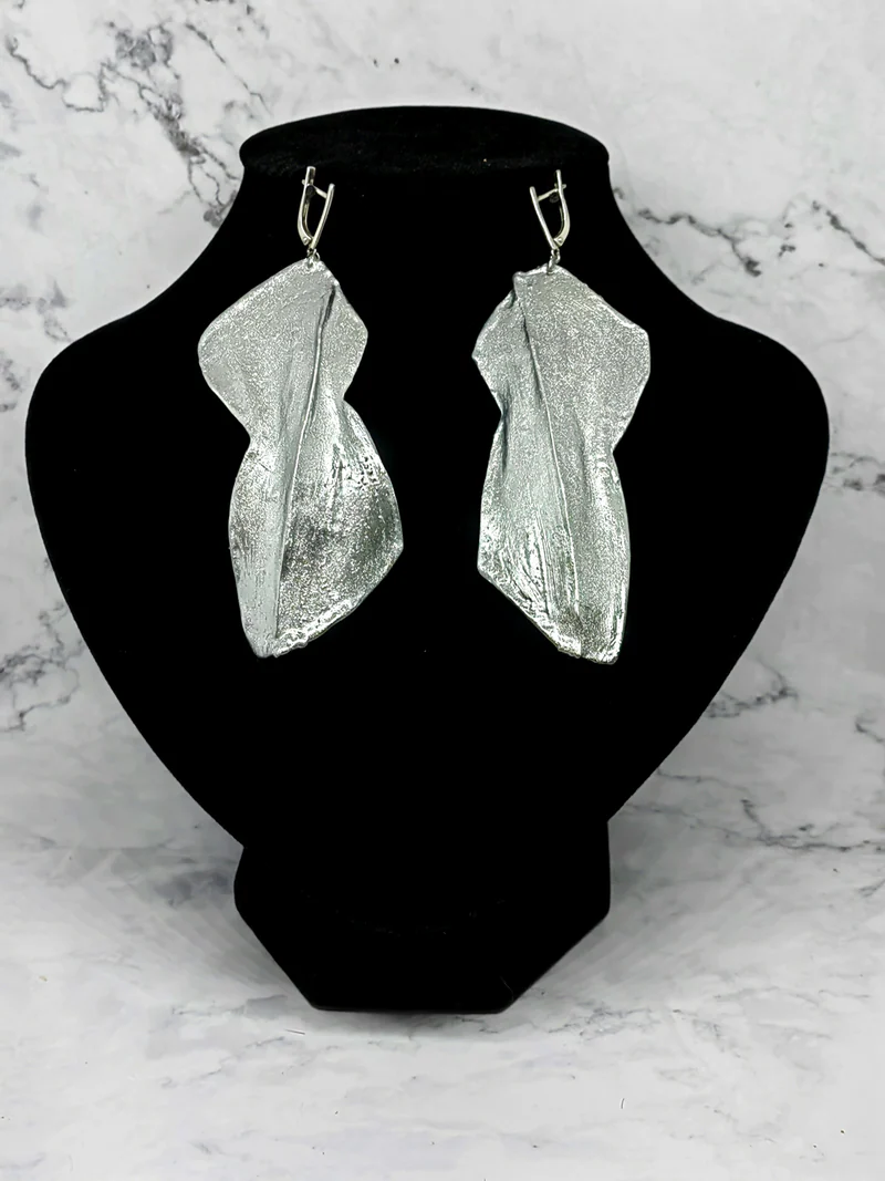 Серьги из витрали, серебристый металлик