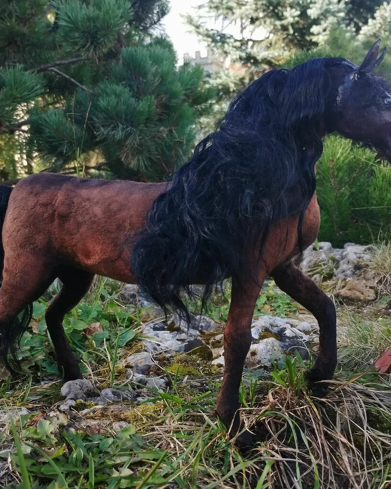 Конь андалузский гнедой, коллекционная игрушка 1:6 — Конь андалузский гнедой