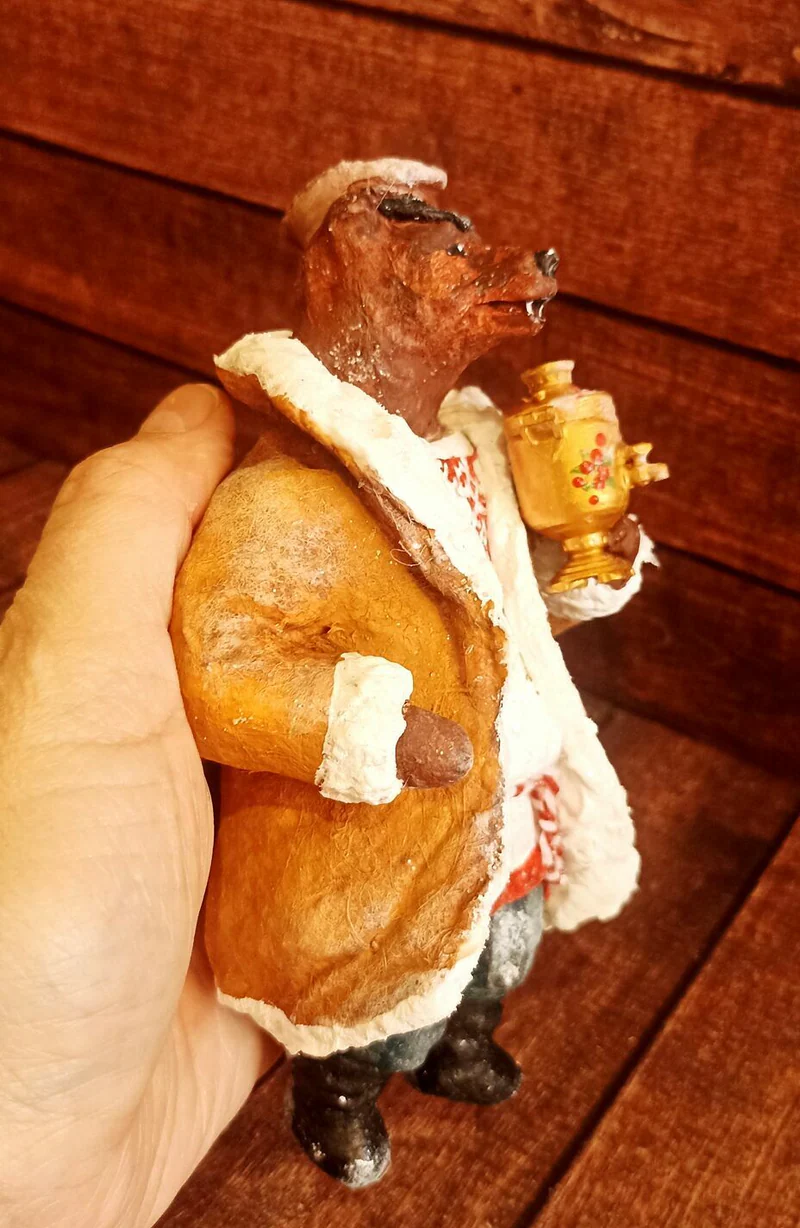 Медведь с самоваром