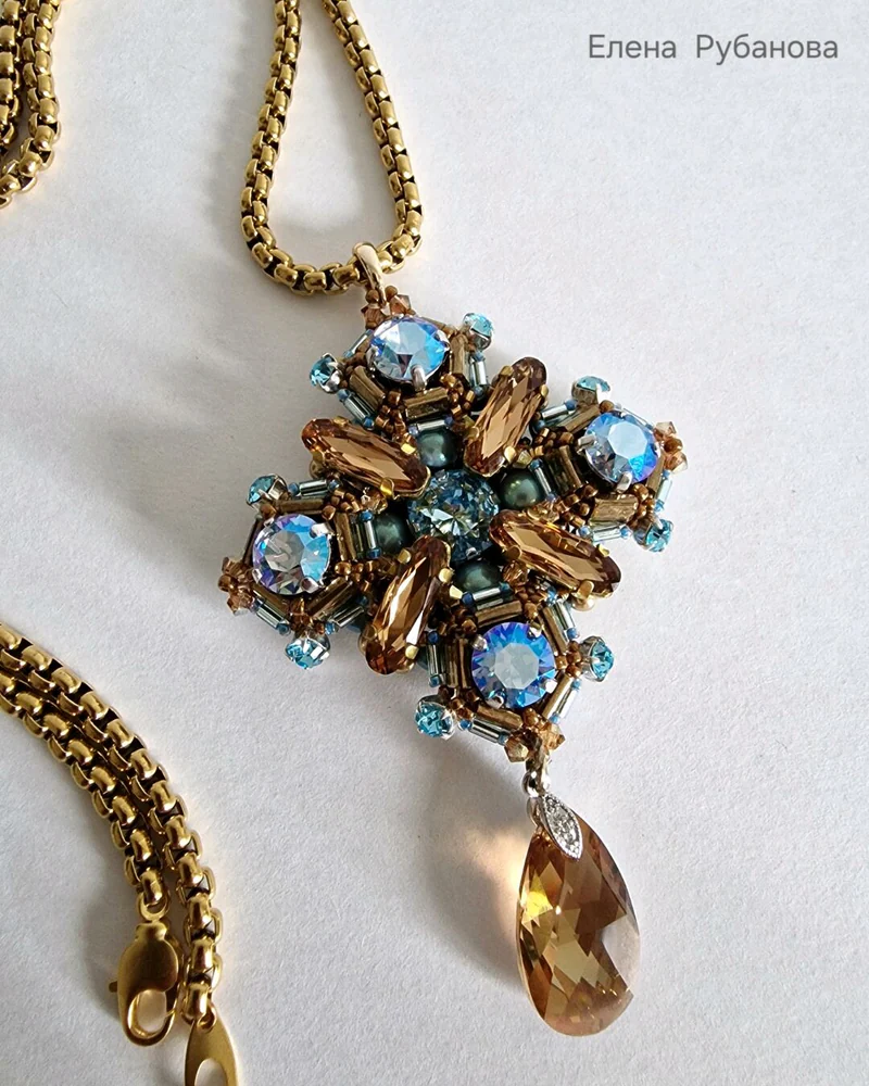Кулон «Геометрия» с кристаллами Swarovski