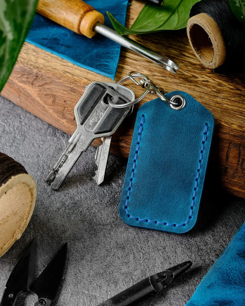 Брелок-чехол для ключей из натуральной кожи HELFORD Smart бирюзовый