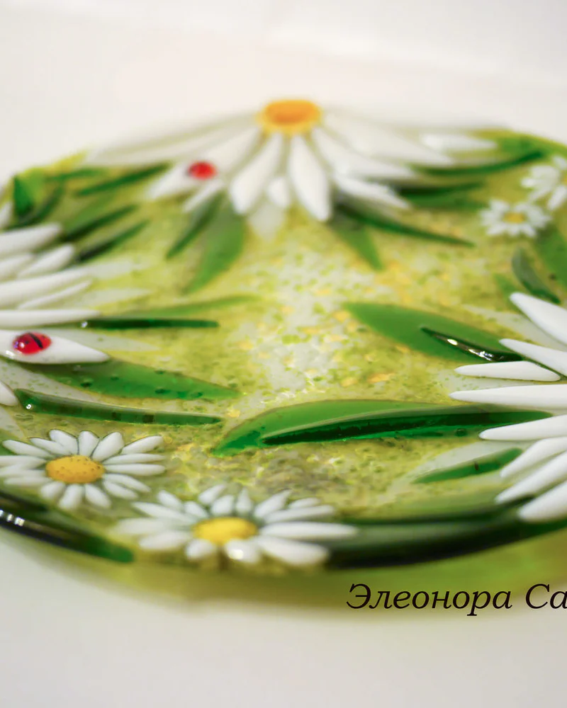 Тарелка стеклянная фьюзинг Ромашки