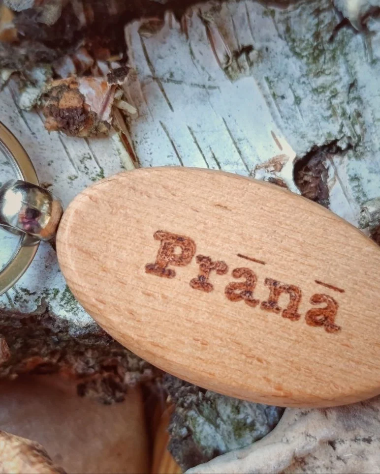 Брелок из бука "Prana"