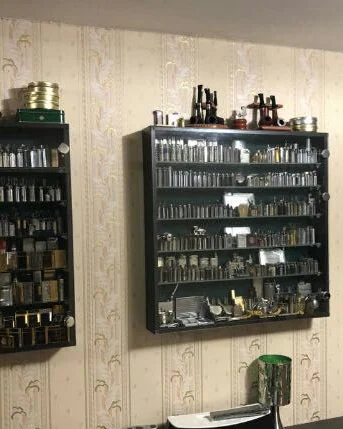 Витрина для зажигалок