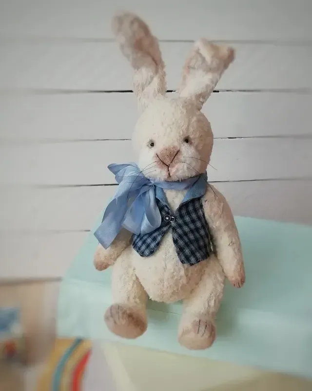 Зайчик Тедди Сэм, белый, 24 см