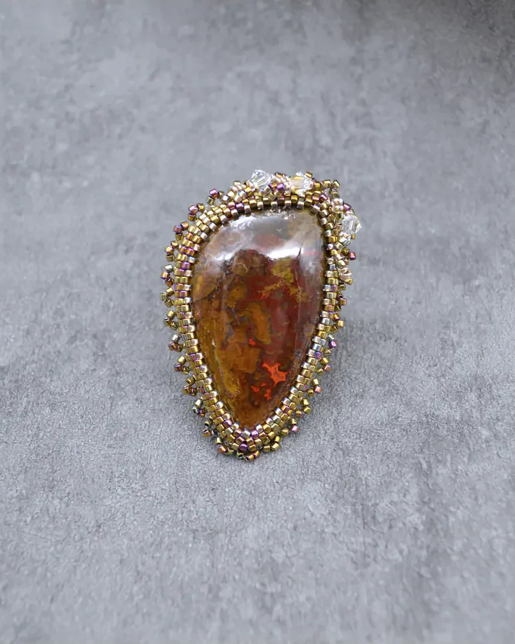Кольцо с мадагаскарским агатом и Swarovski