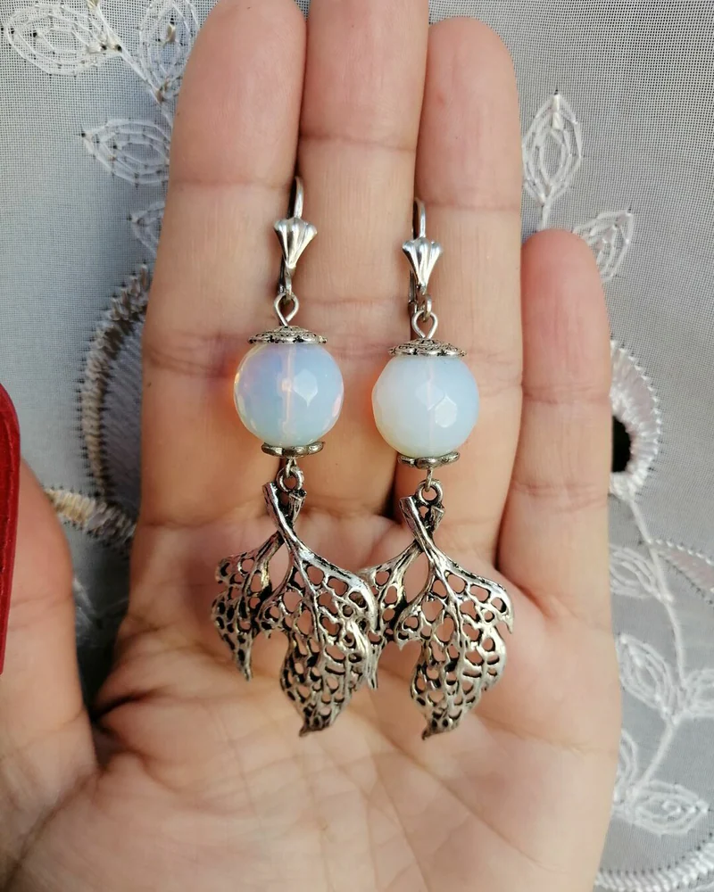 Серьги с лунным камнем