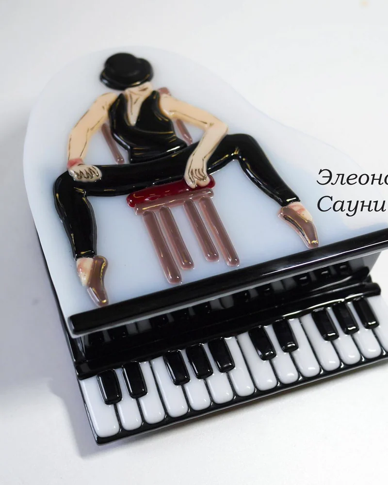 Подставка для салфеток из стекла фьюзинг Черный рояль Джаз