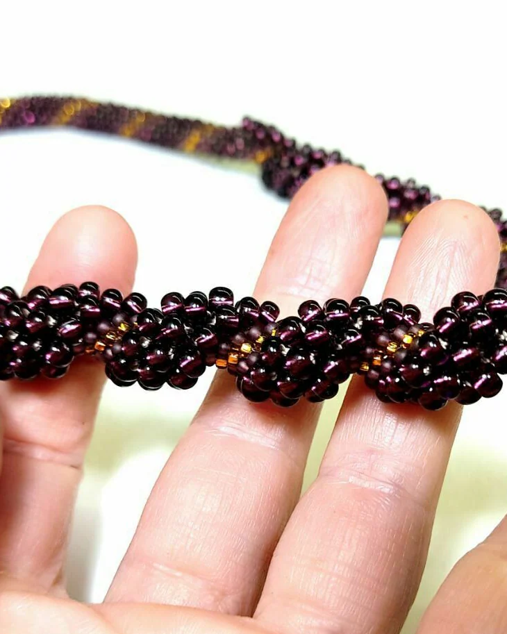 Колье из бисера «Сияние аметиста» 45 см