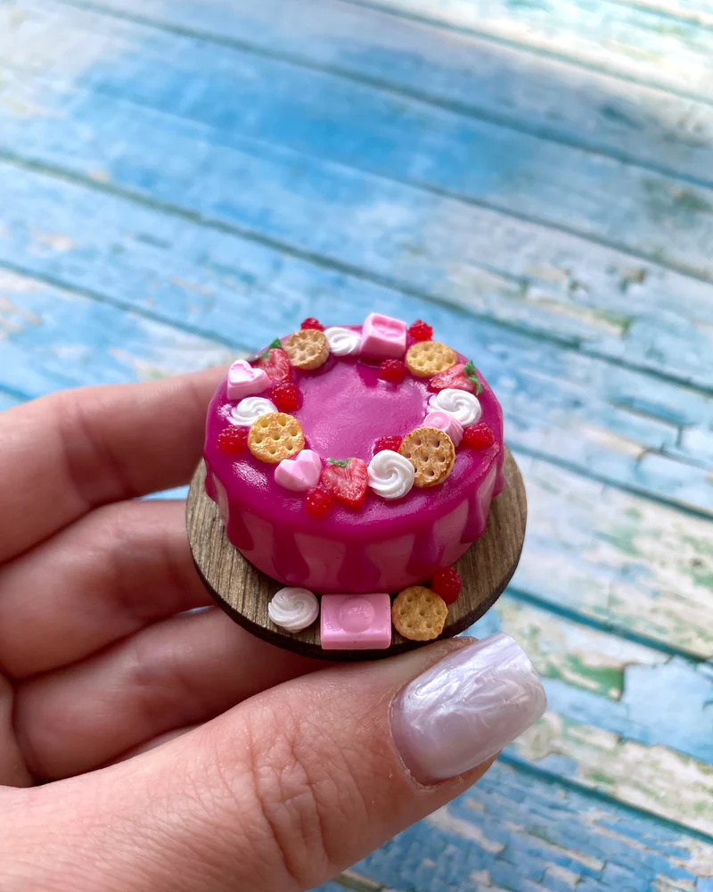 Кукольная Миниатюра Торт «Розовое наслаждение»