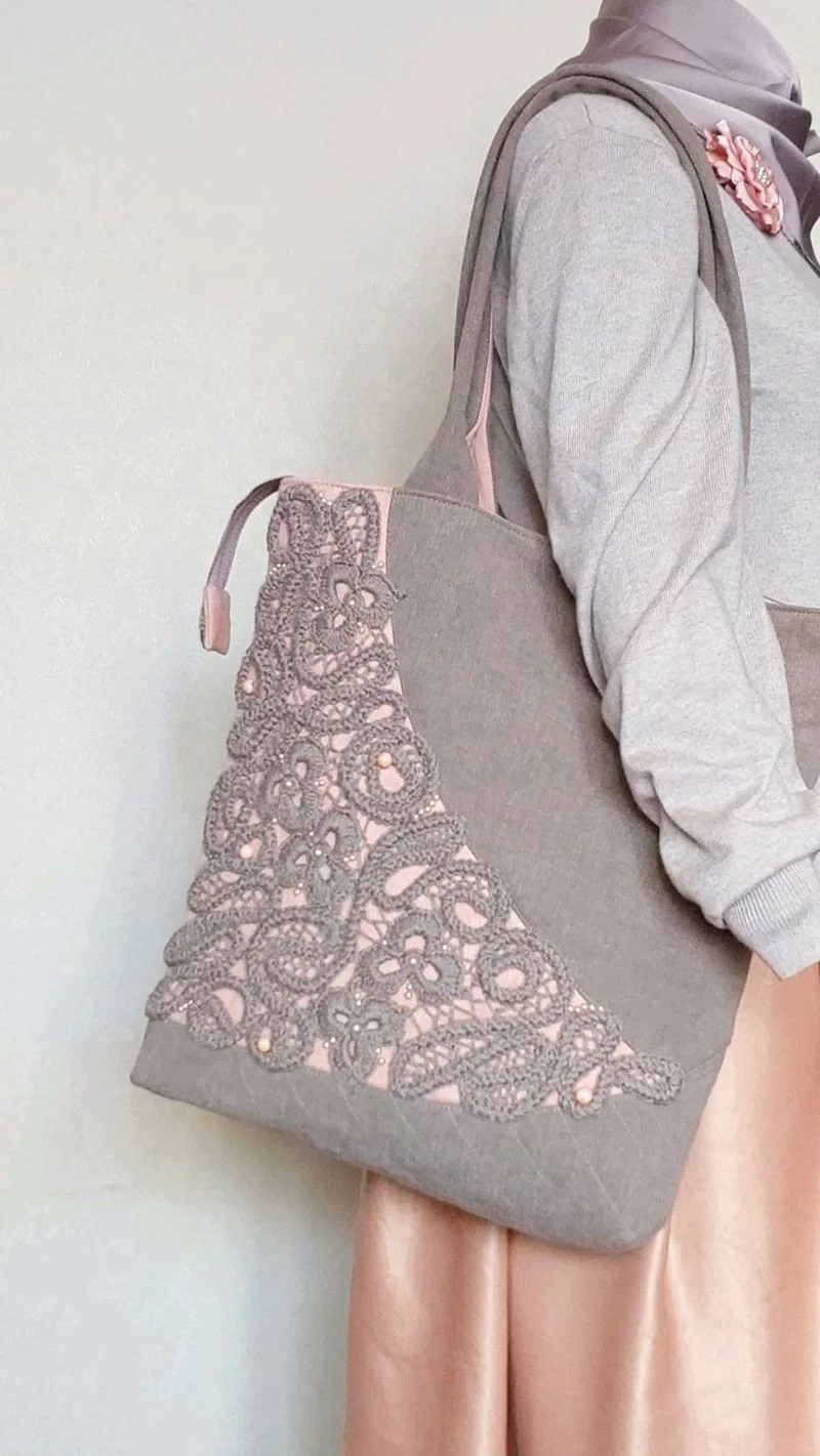Джинсовая сумка с кружевом. ШАРМ