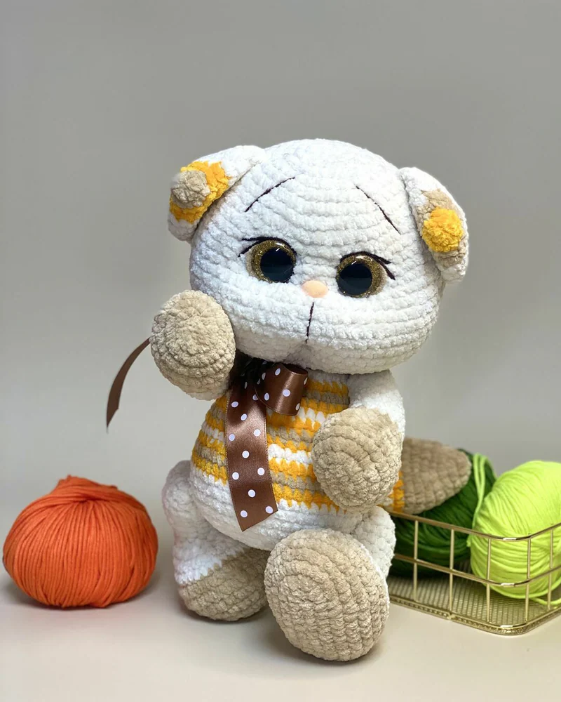 Вязаный голубой котик амигуруми