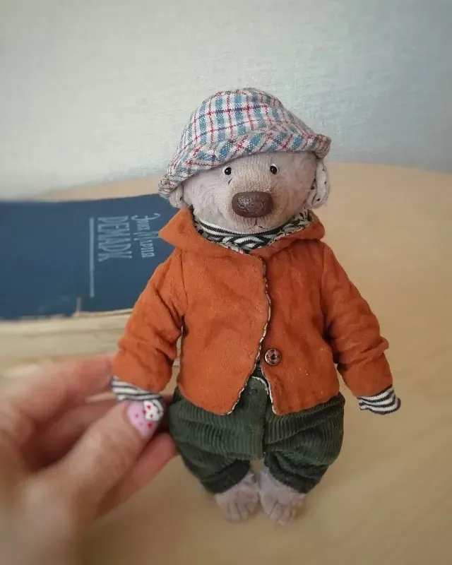 Мишка Тедди Кевин, бежевый, 17 см