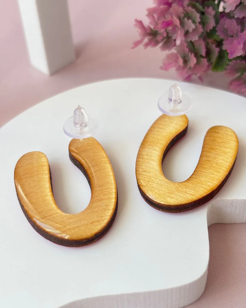 Серьги розовые.Акцентные из дерева