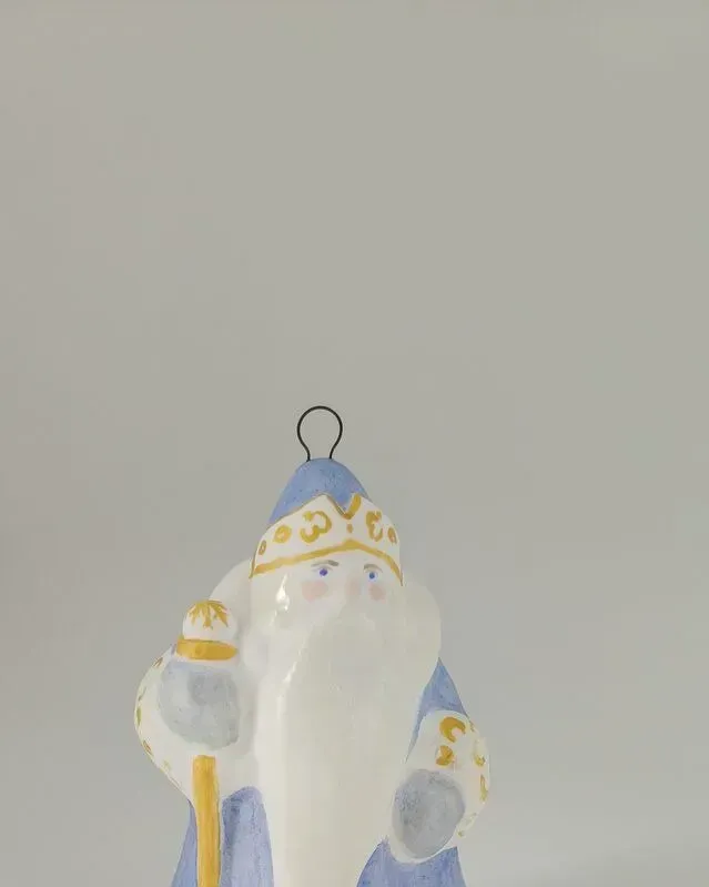 Ёлочные игрушки из фарфора, матовые: Дед Мороз, Снегурочка, Арлекин, снеговик, птичка