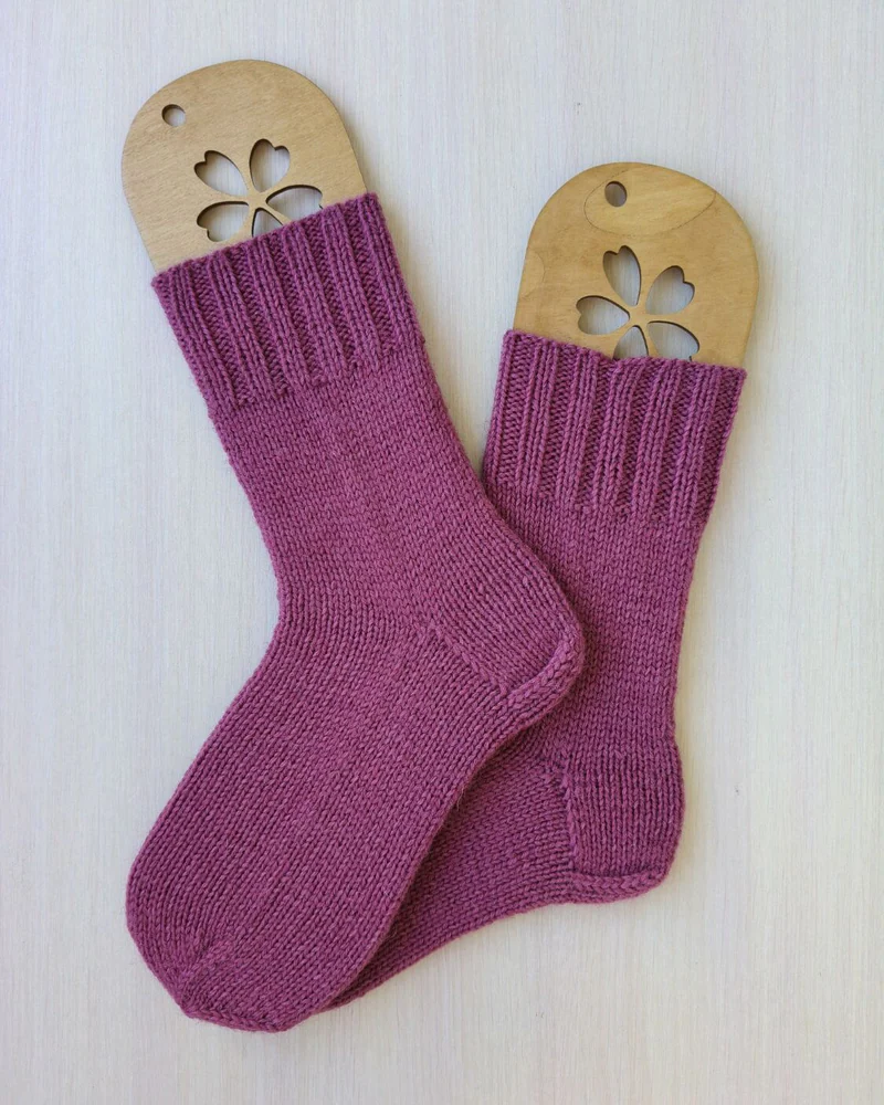 Брусничные розовые вязаные носочки Базовая коллекция RussianSocks — Брусничные носки