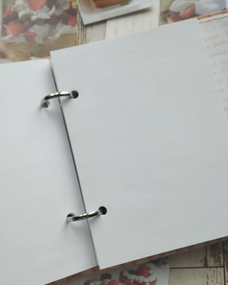 Кулинарная книга на кольцах 13×16 см — Оранжевая в клетку, клубника