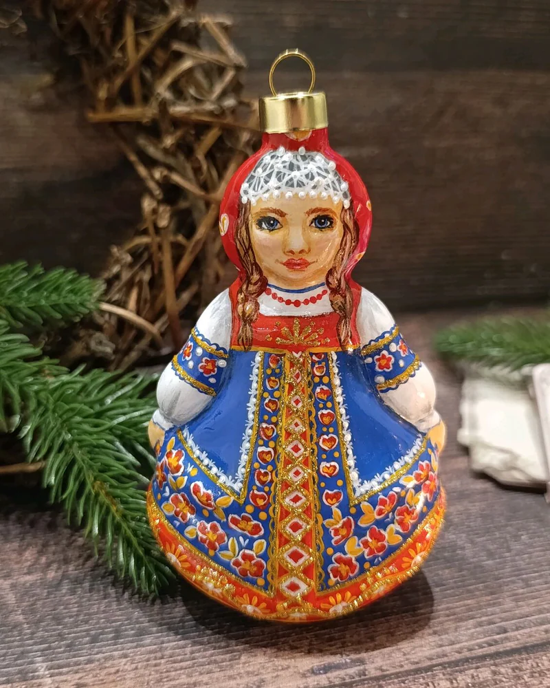 Ёлочная игрушка "Алёнка"