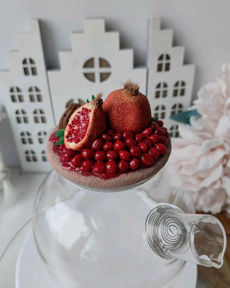 Чайник с декором ручной работы