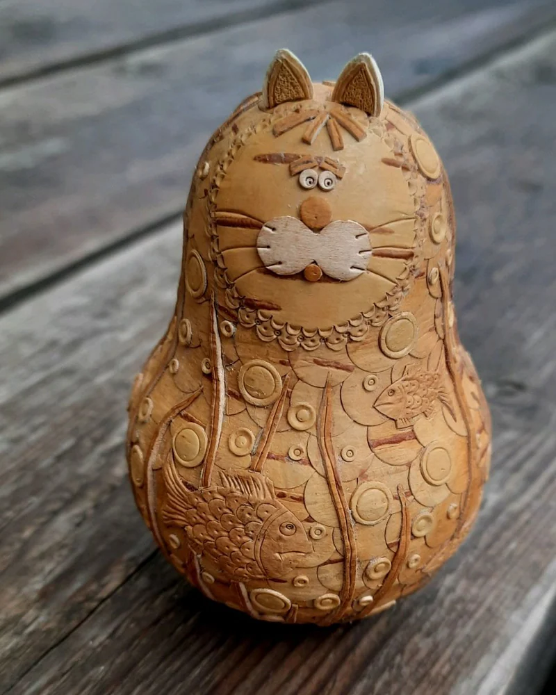 Кот-неваляшка Рыбачок. Береста