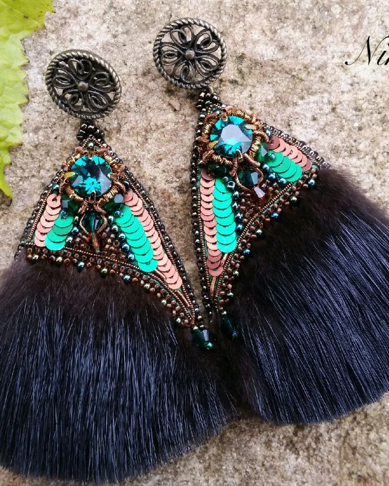 Серьги вышитые бисером,с натуральным мехом норки, коричневый
