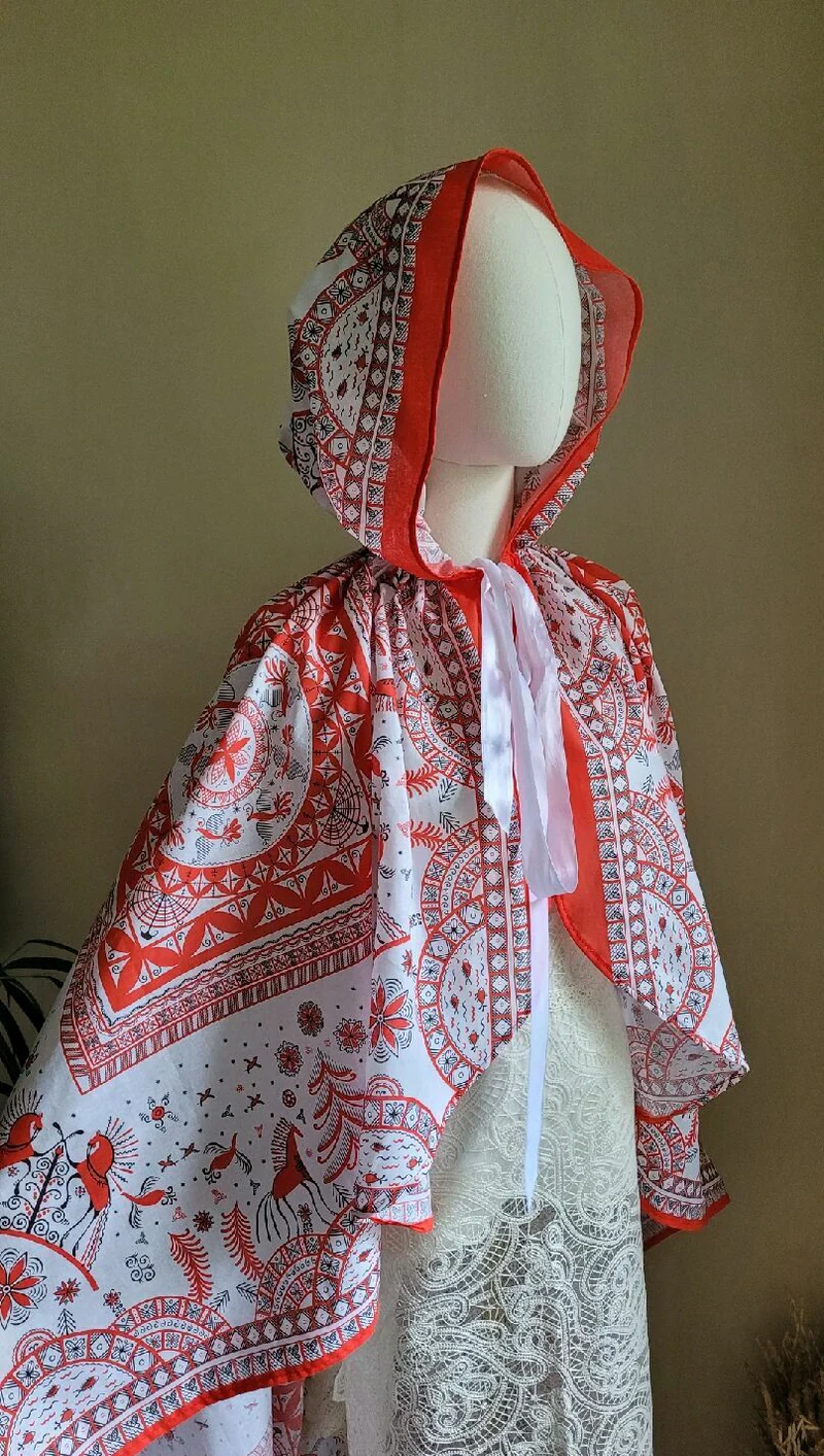Накидка с капюшоном «Мезень», красно-белая