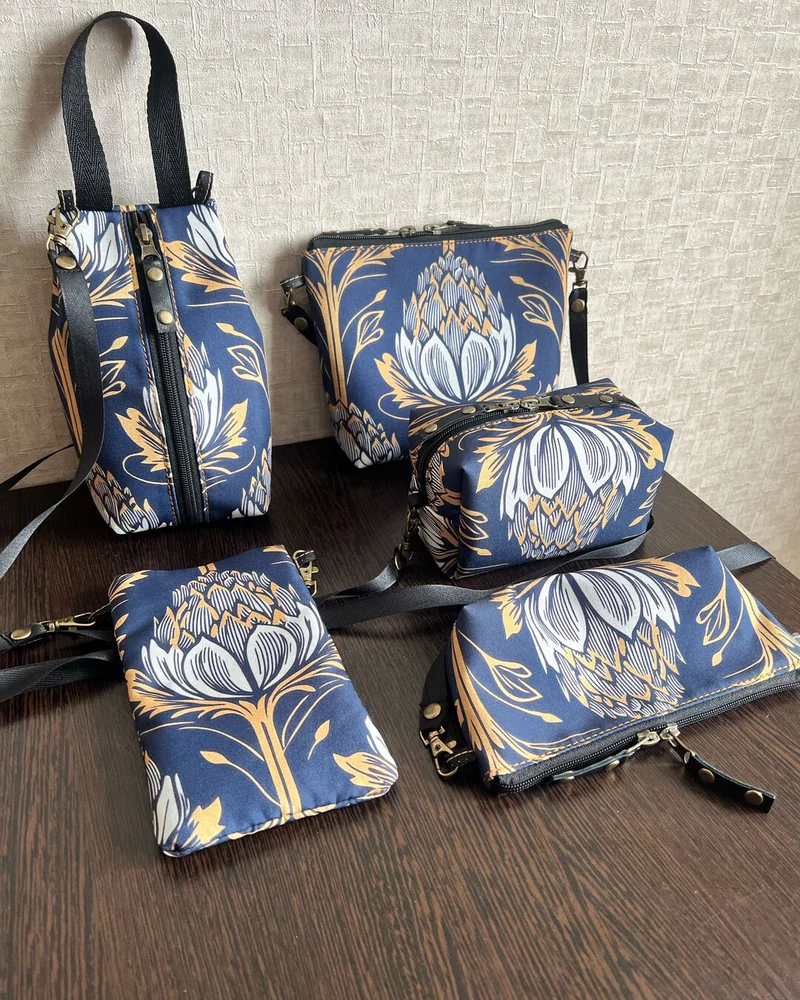 Косметичка из габардина