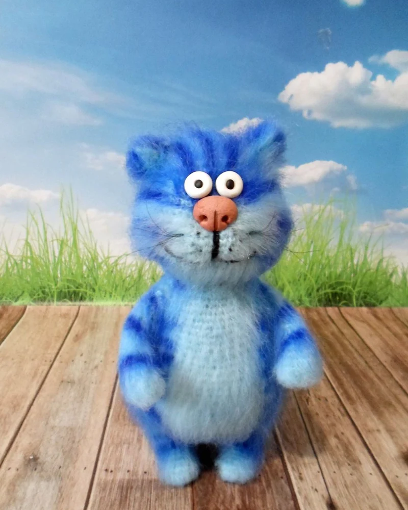 Вязаная игрушка, синий кот счастья