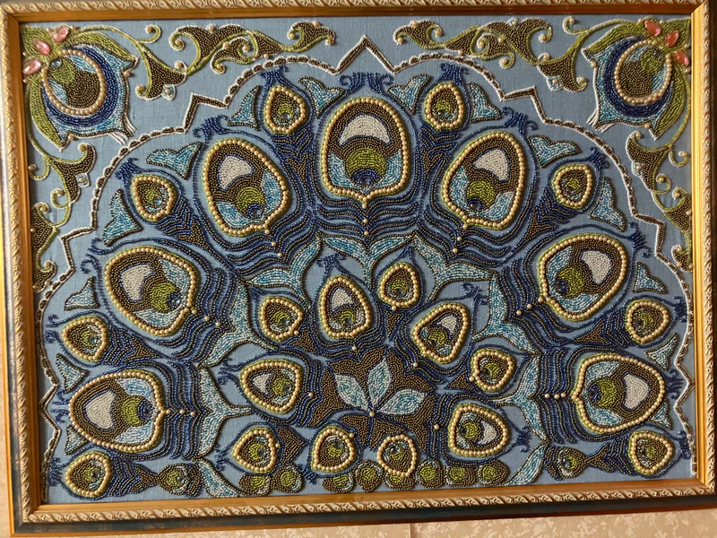 вышивка Павлиний хвост