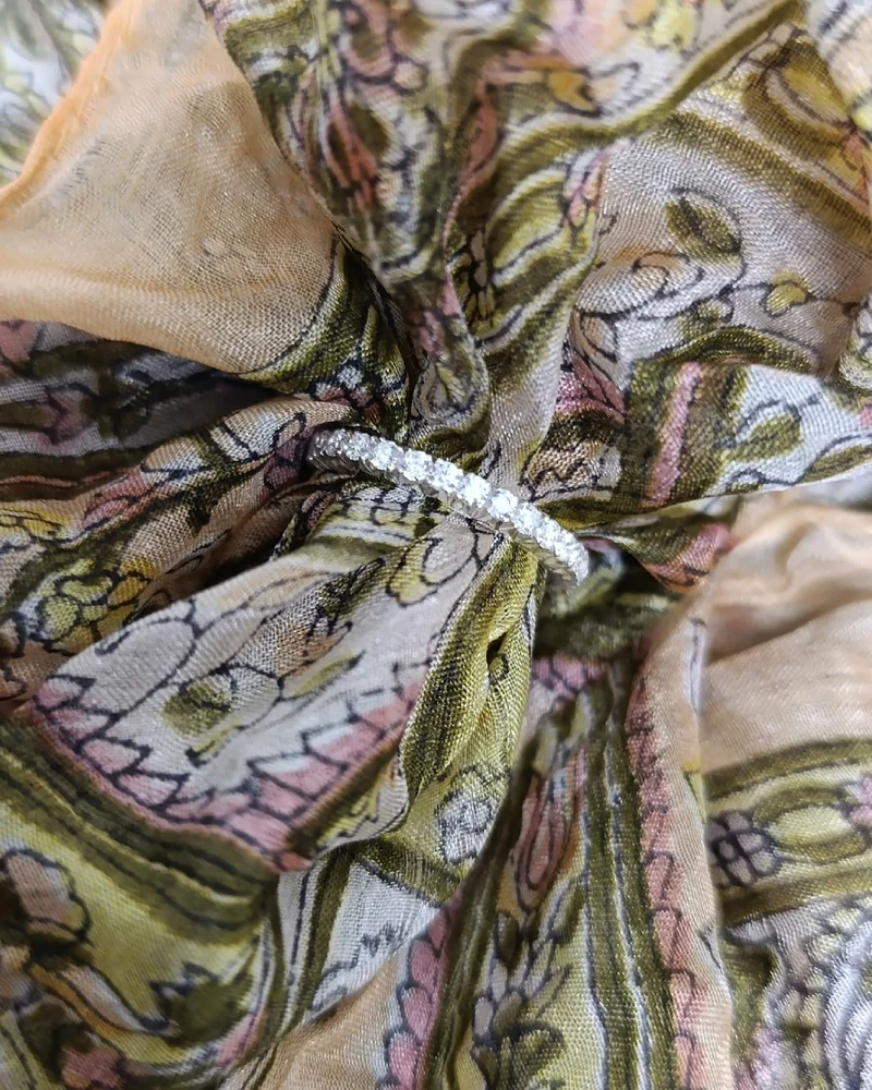 Кольцо из камней