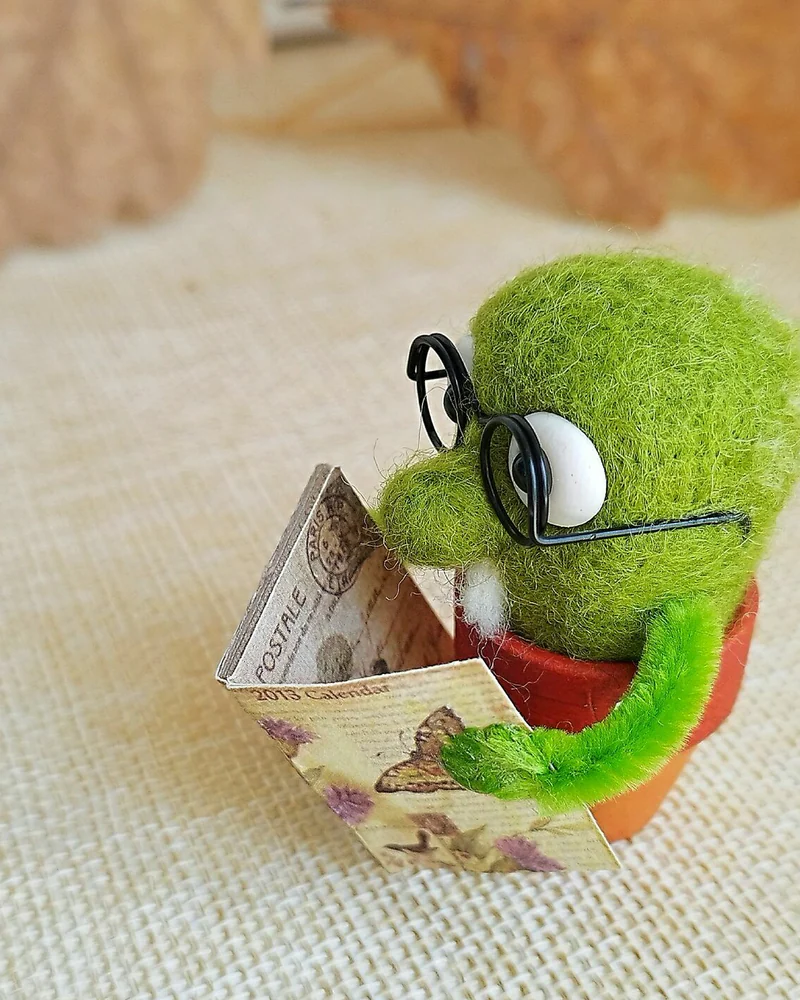 Кактус в горшке, Войлочная игрушка Кактус из шерсти
