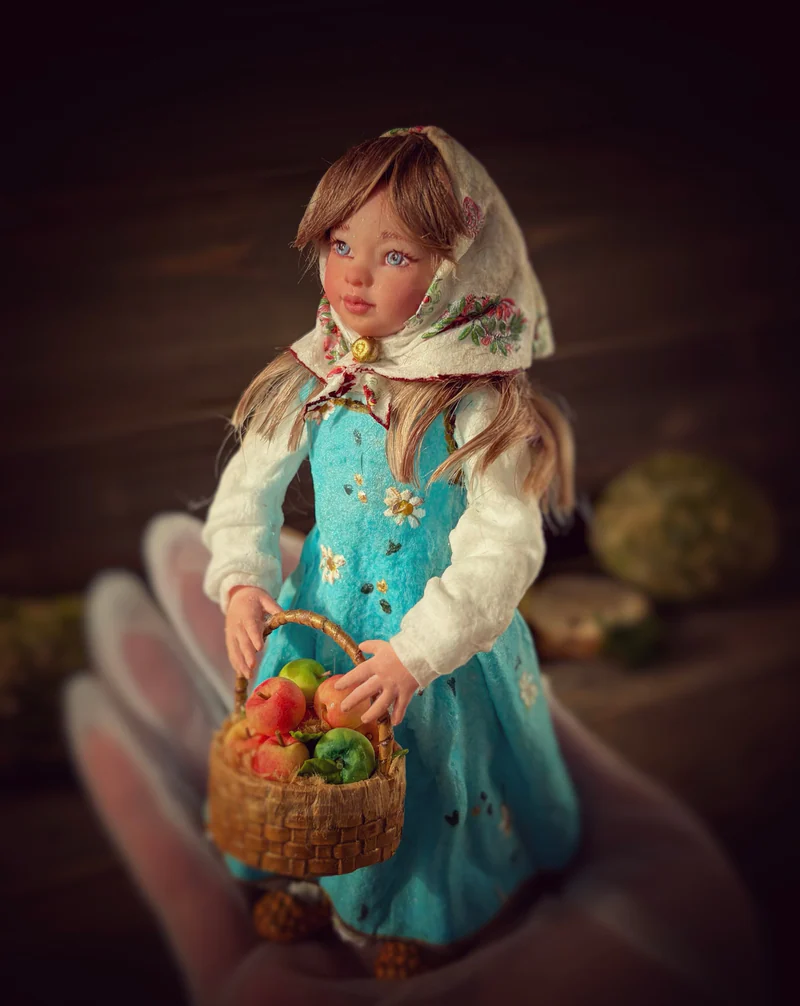 Ватная игрушка Любава в голубом платье